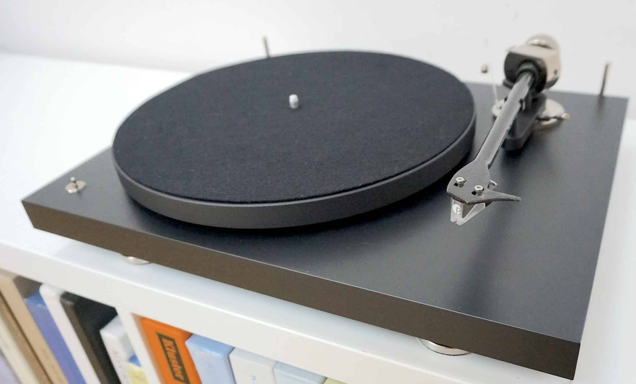 Pro-Ject Debut PRO Turntable (Pick It PRO) (Certified Refurbished)